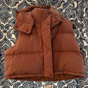 Lululemon Wunder Puff Cropped Vest, NWT, size 12, women